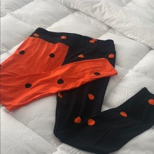 Lula Roe Tall & Curvy 2 Tone Halloween Leggings.